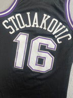 Peja Stojaković #16 - Sacramento Kings Away 2001-2002 - Mitchell & Ness (S) - Maillot NBA
