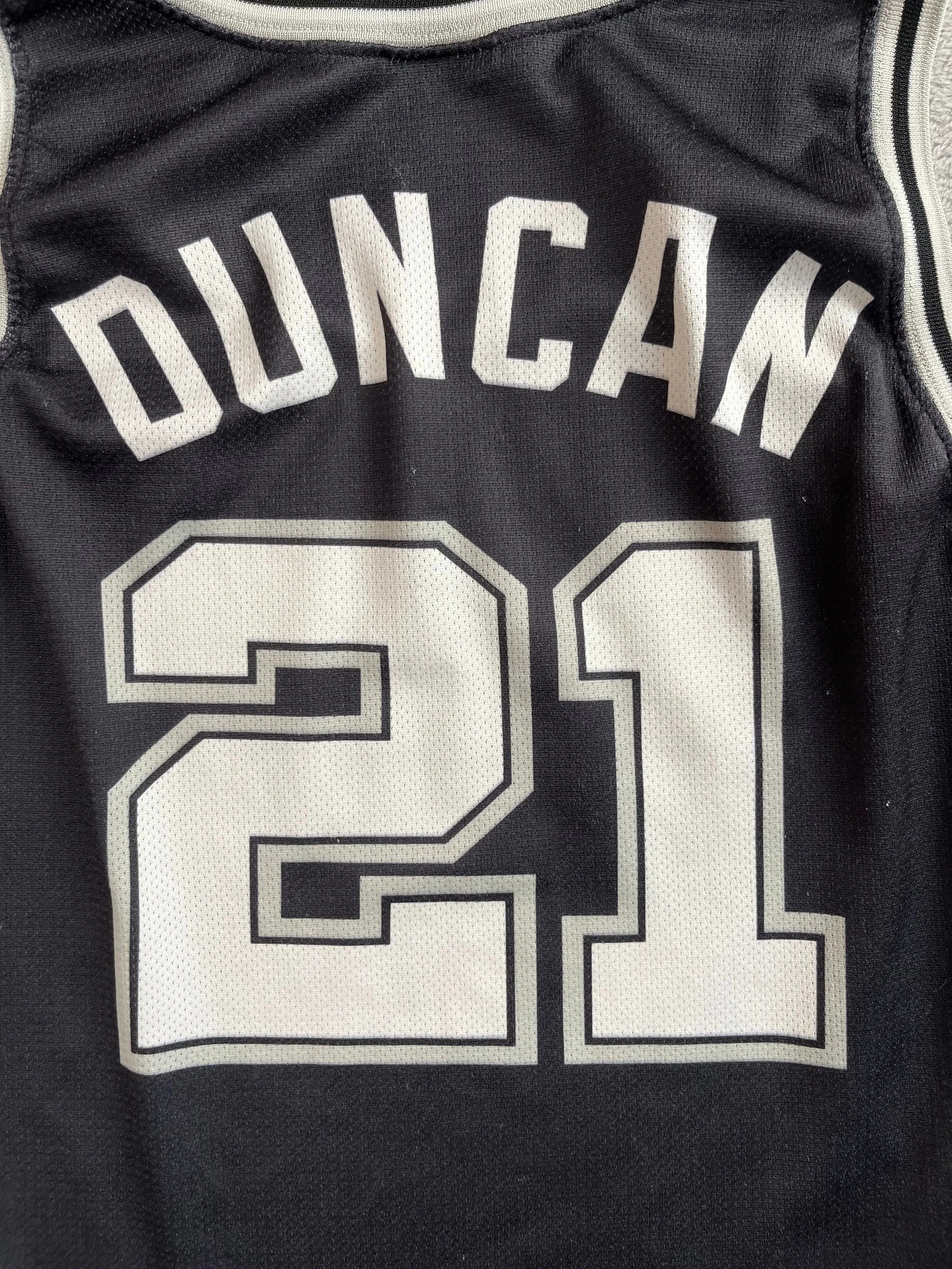 Tim Duncan #21 - San Antonio Spurs Away 2002-2010 - Champion (S) - Maillot NBA